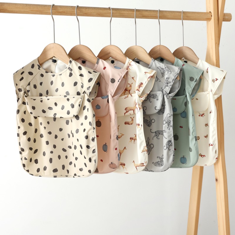 مريلة تغذية للأطفال بدون أكمام - مراجعة Baby Food Apron وسعره
